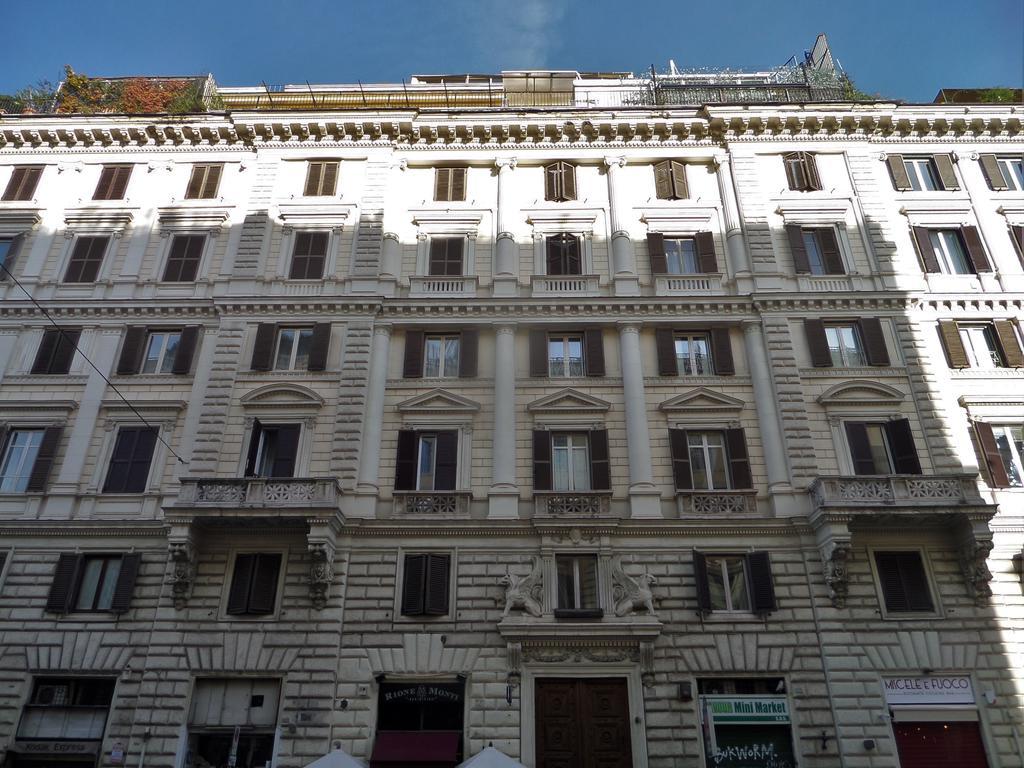 325 Rooms Ai Fori Róma Kültér fotó